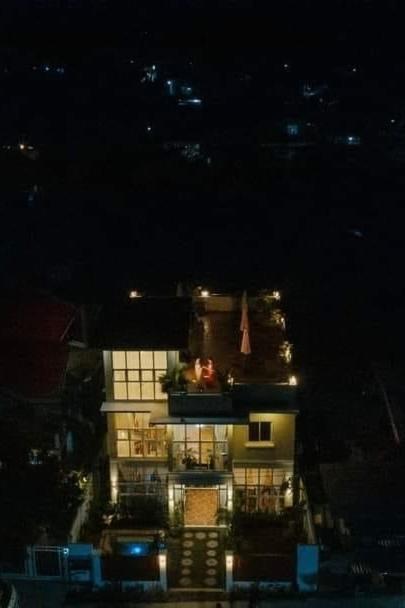 Rich-Vania Suites General Luna  Bagian luar foto