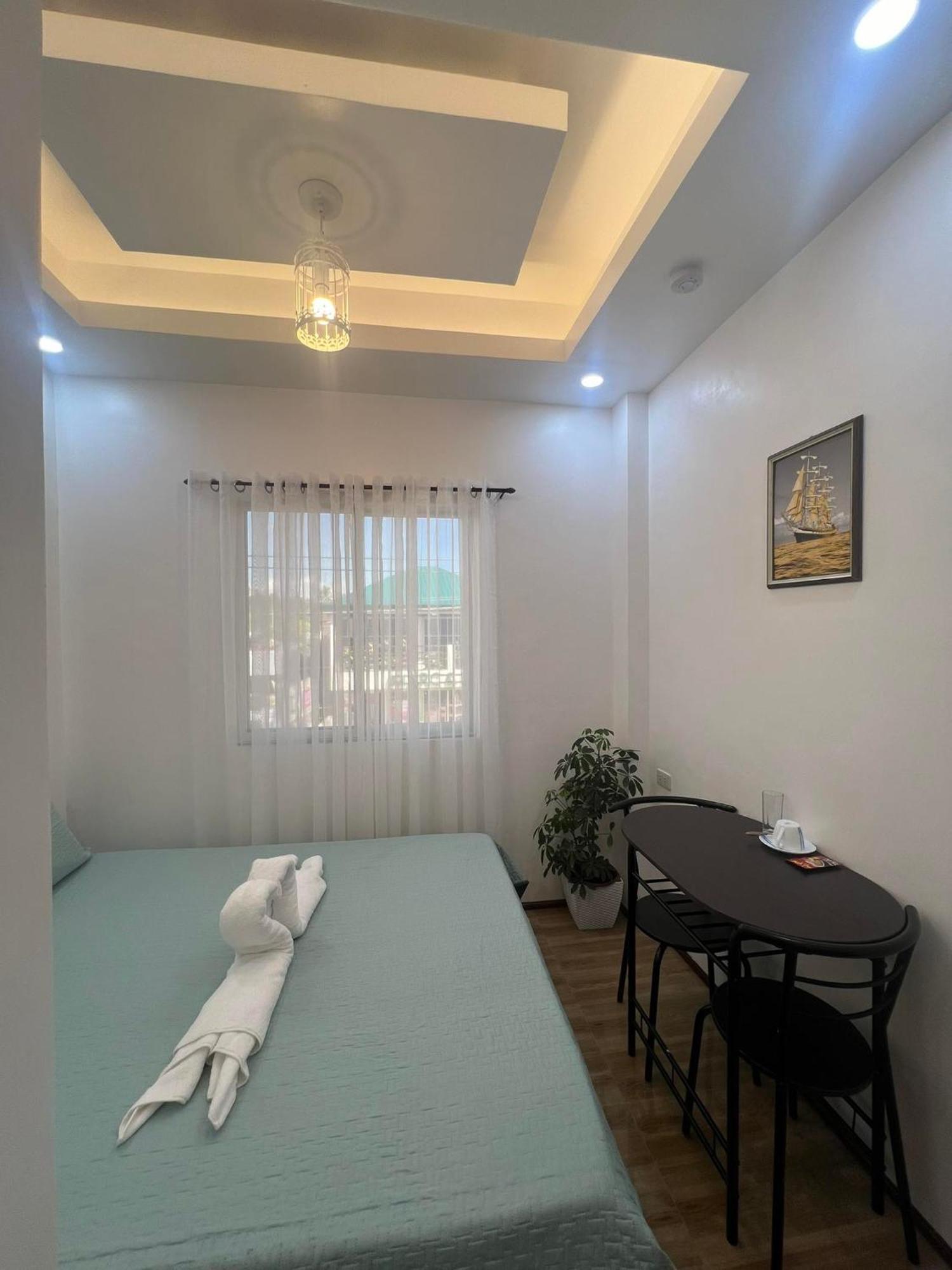 Rich-Vania Suites General Luna  Bagian luar foto